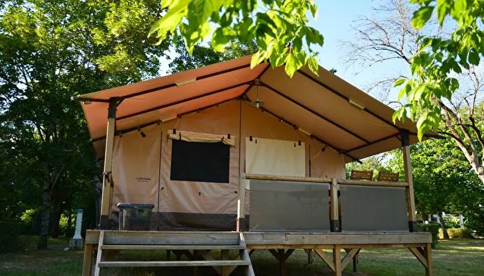 Camping Paradis Les Belles Rives -