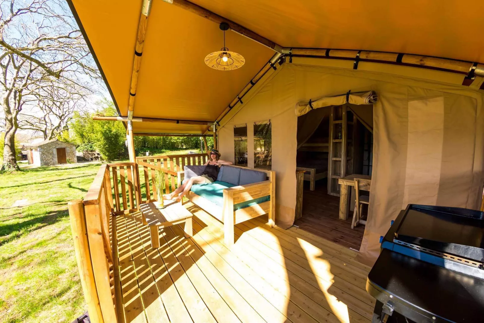Camping Domaine de Chadeyron -