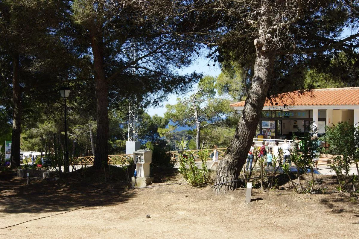 Camping Cala Llevadó -
