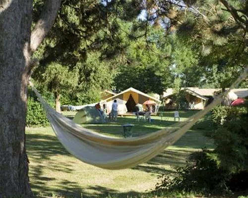 Camping Le Nid du Parc -