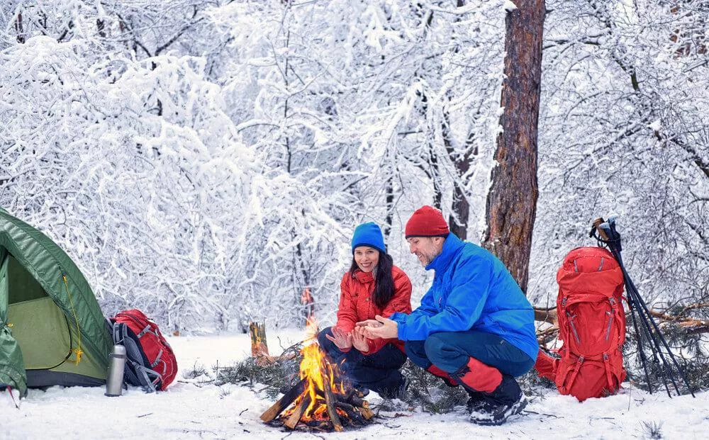 5 tips om toch warm te zitten tijdens koude kampeerdagen